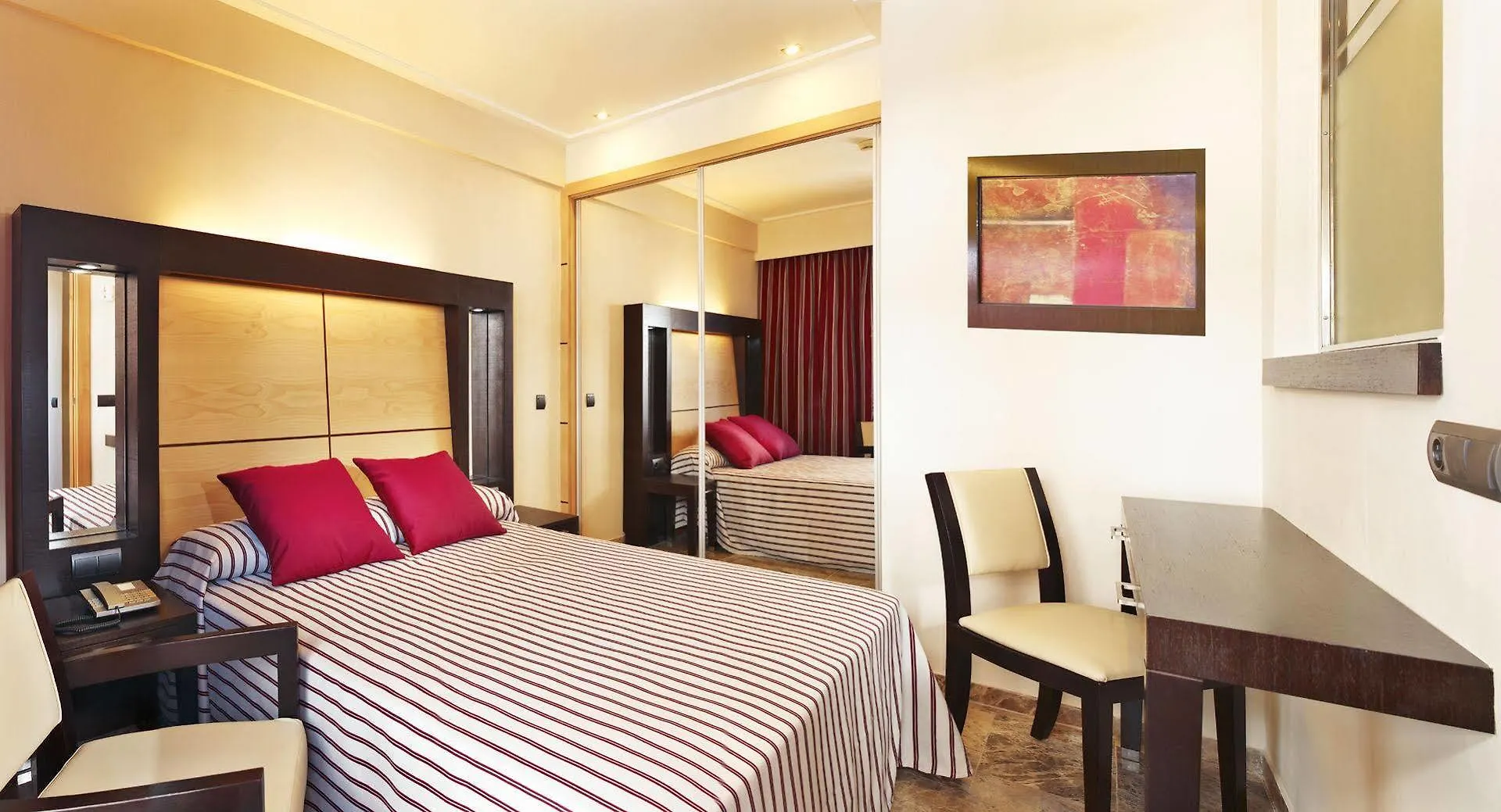 Mll Mediterranean Bay - Adults Only El Arenal
