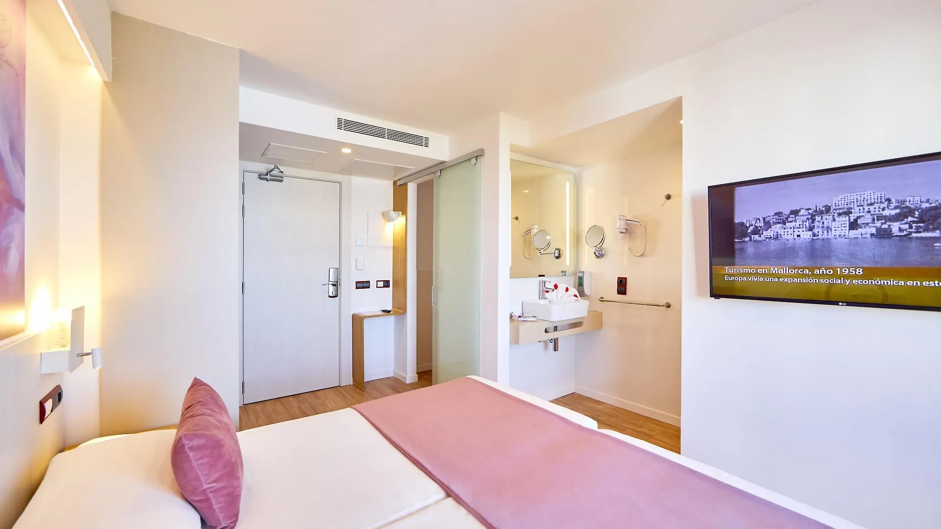 Mll Mediterranean Bay - Adults Only El Arenal  Hotel