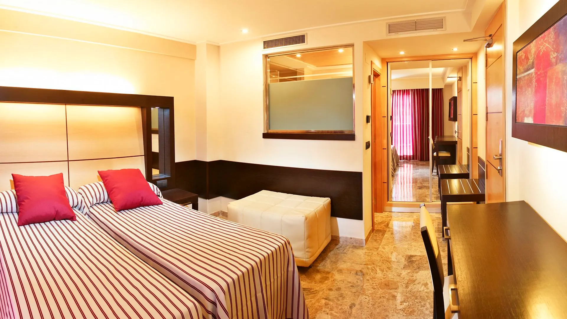 Mll Mediterranean Bay - Adults Only El Arenal  4*, El Arenal (Mallorca) Spain